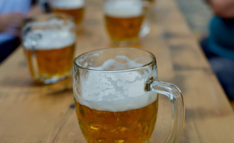 Bier nach Vier: Zu Gast bei AUGENKONTAKT