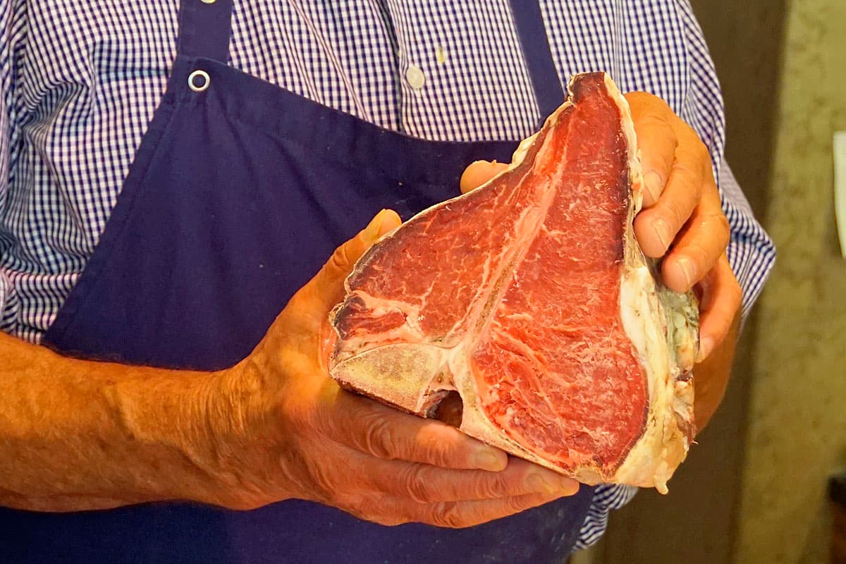 Frag Urs! - Was bedeutet beim Fleisch "dry aged"?