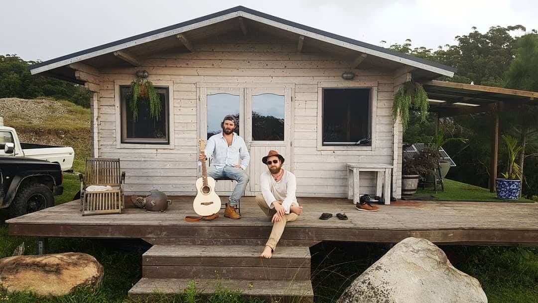 Pascal Christ baut Gitarren - auch für Angus Stone