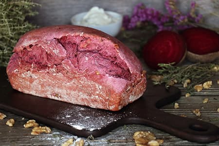 Randenbrot mit Frischkäse-Aufstrich