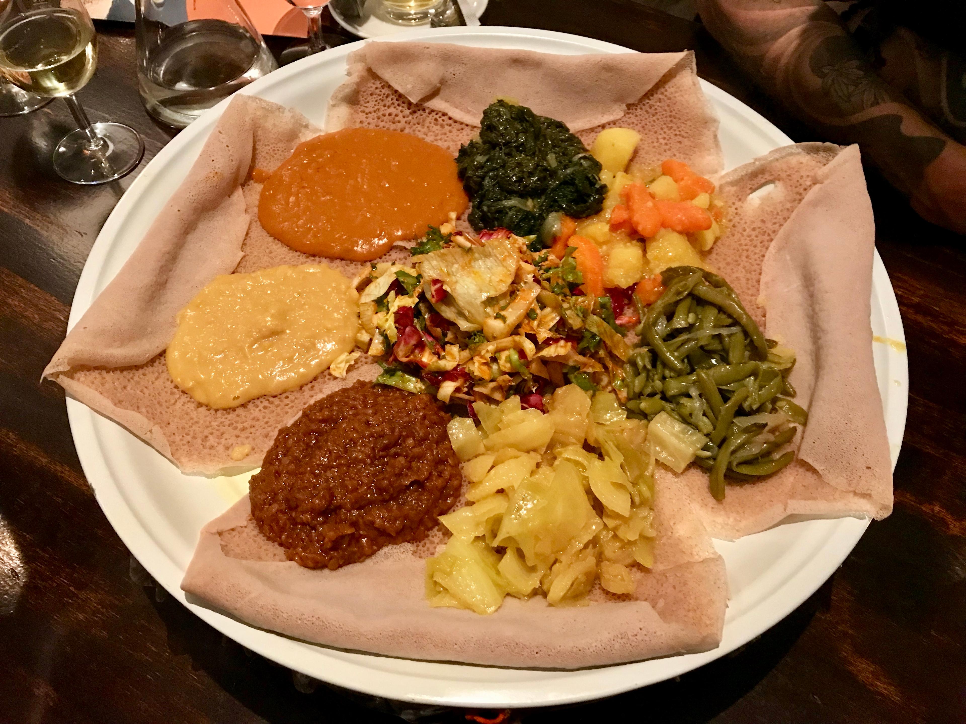 Des Fräuleins Besuche - Veganes im Injera