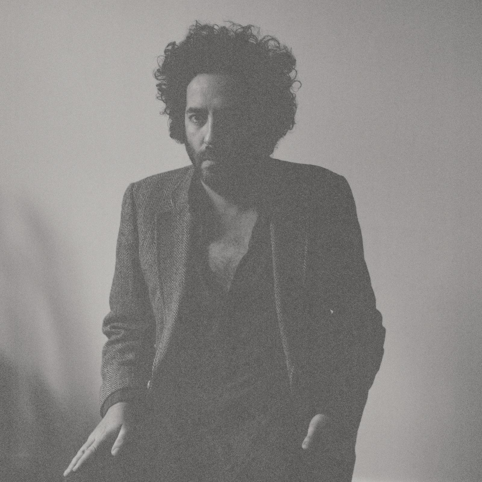 DESTROYER – Auf «Poison Season» dreht sich alles um J‘s
