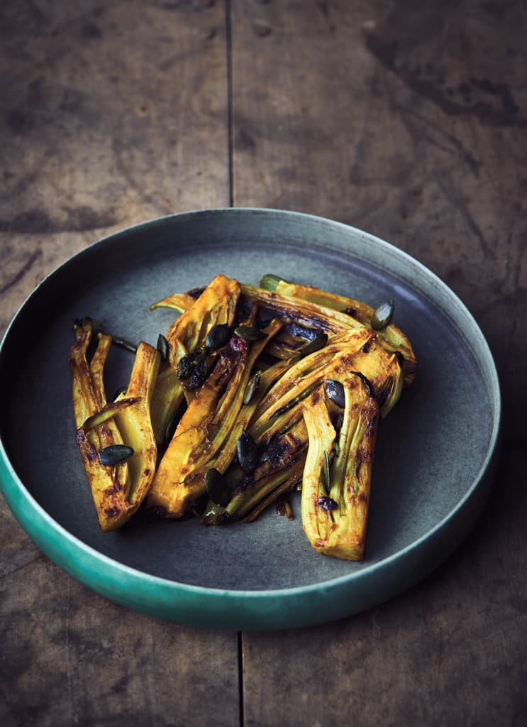 Fenchel mit Kurkuma, Berberitzen und Fenchelsamen