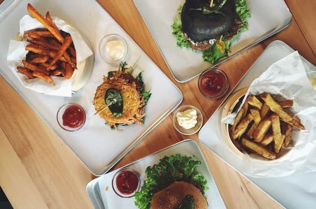 Chilees: Next level burger