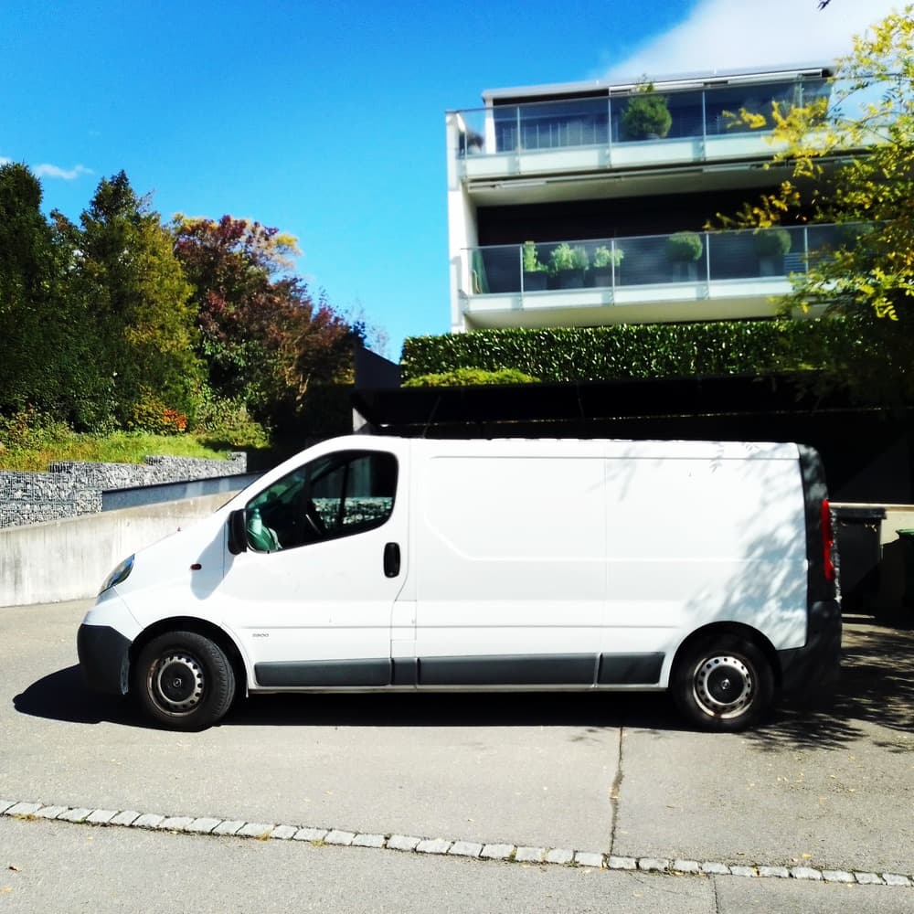 Räumungen Entsorgungen Entrümpelungen Hausräumungen Kellerräumungen Wohnungsräumungen Bern Thun - 1