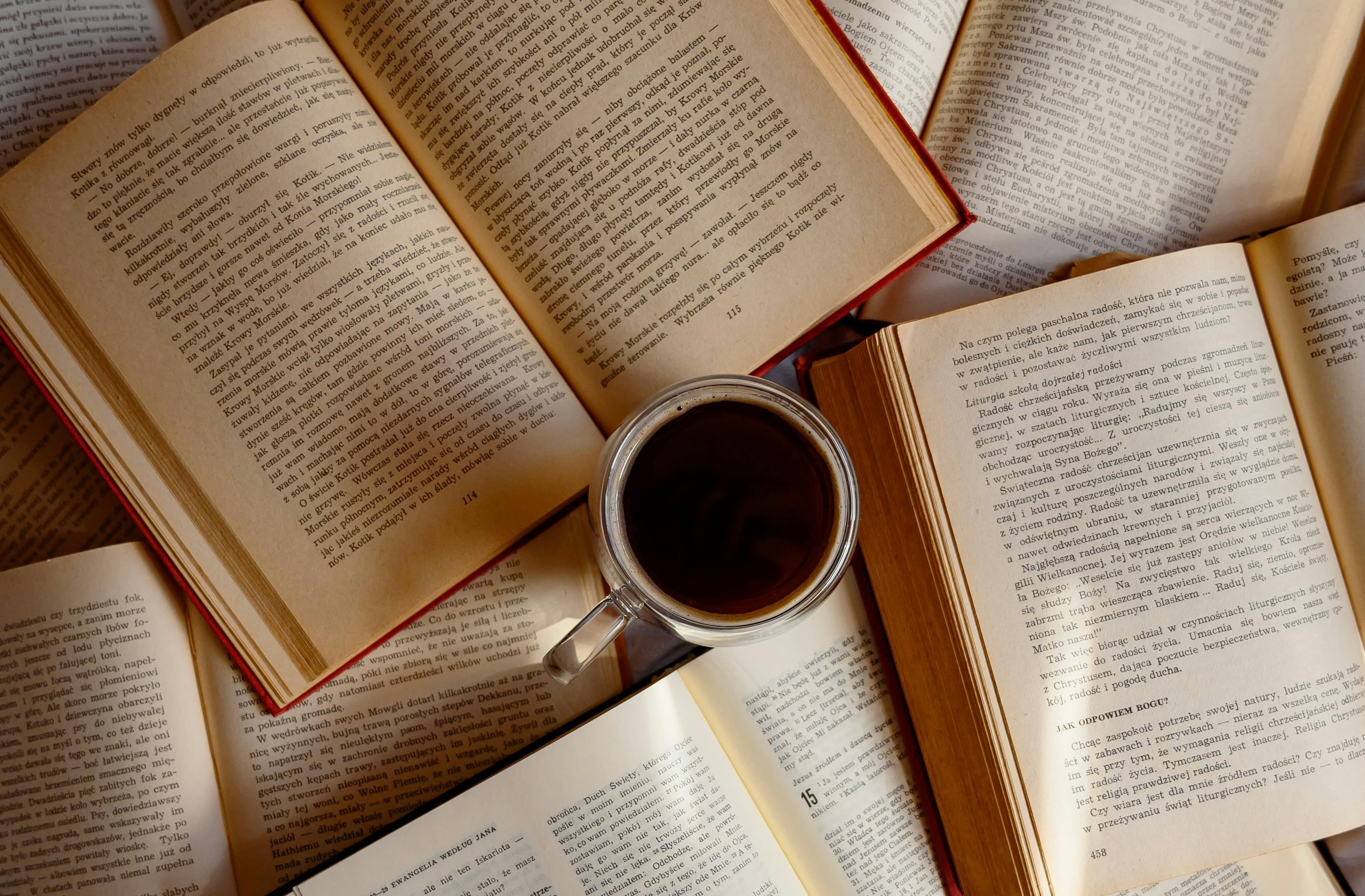 SO! – Silent Book Club