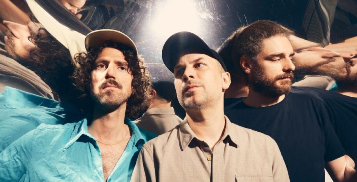 FRIBOURG: Un trio musical unique