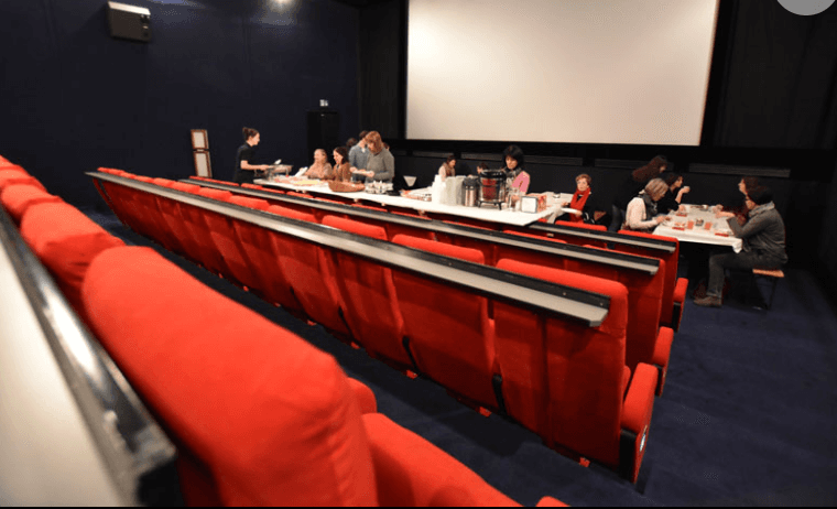 Burezmorge im Kino um die Ecke