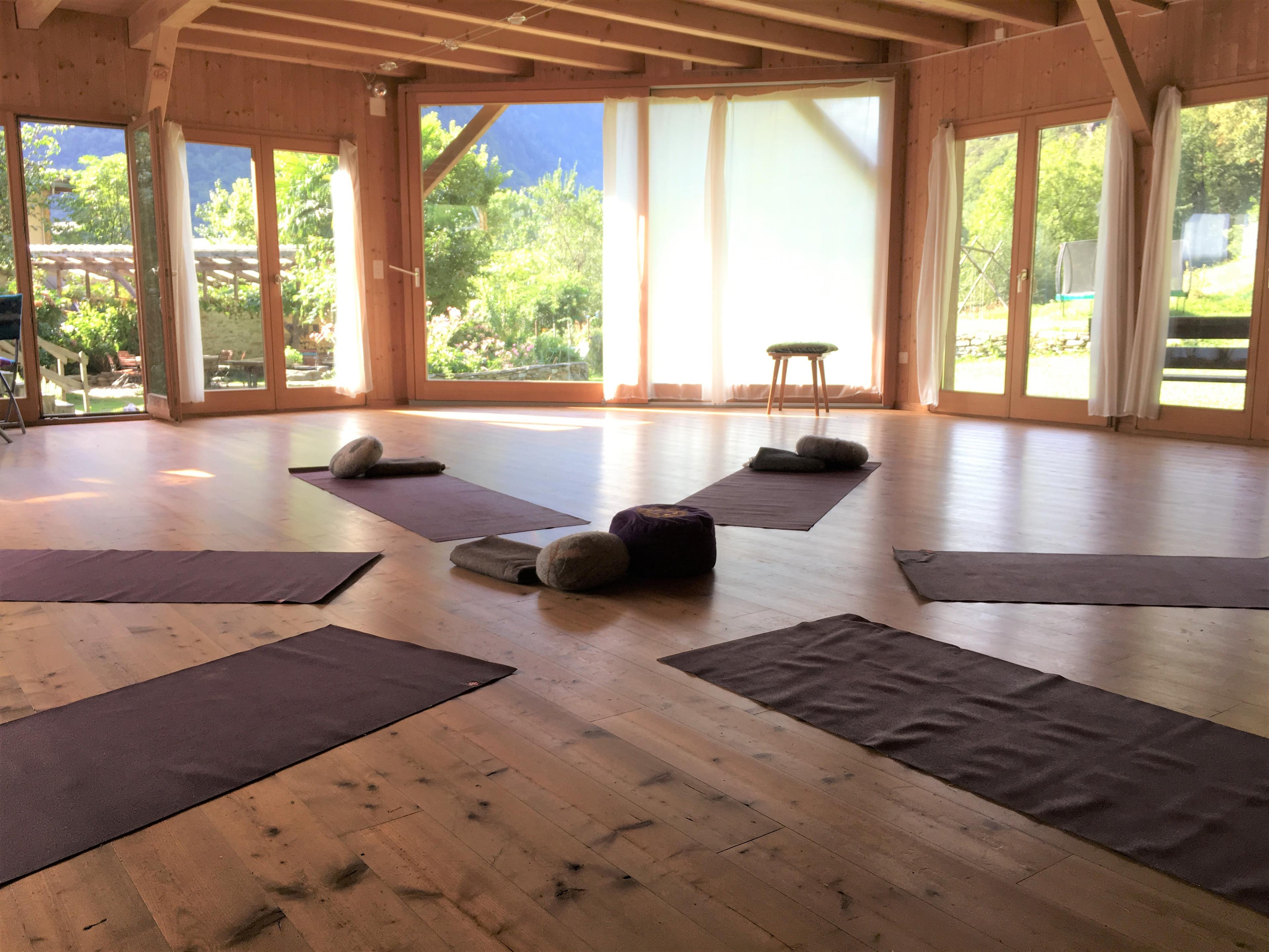 Yoga an Auffahrt - Natur und Yoga im Misox - 1