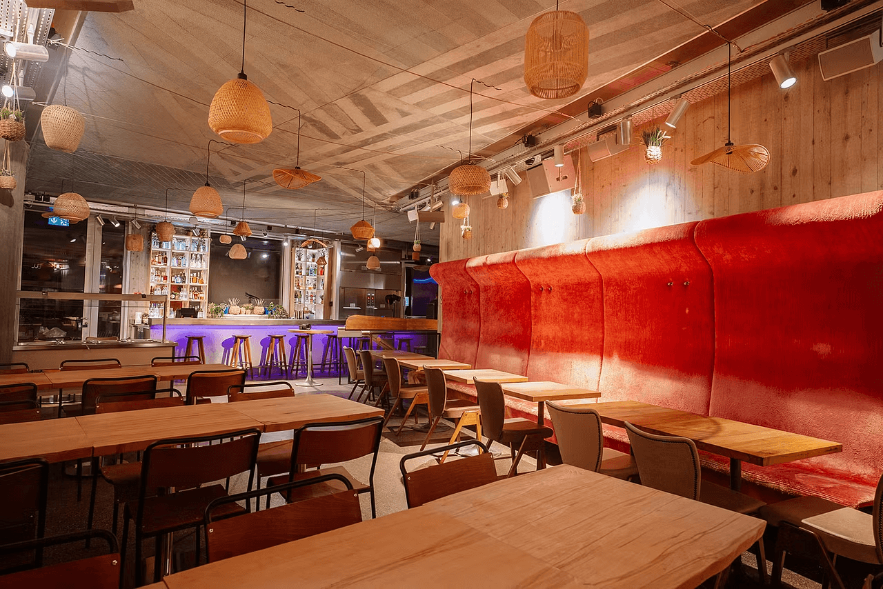 Hungry Duck - Gastrobar & Eventlocation - 1