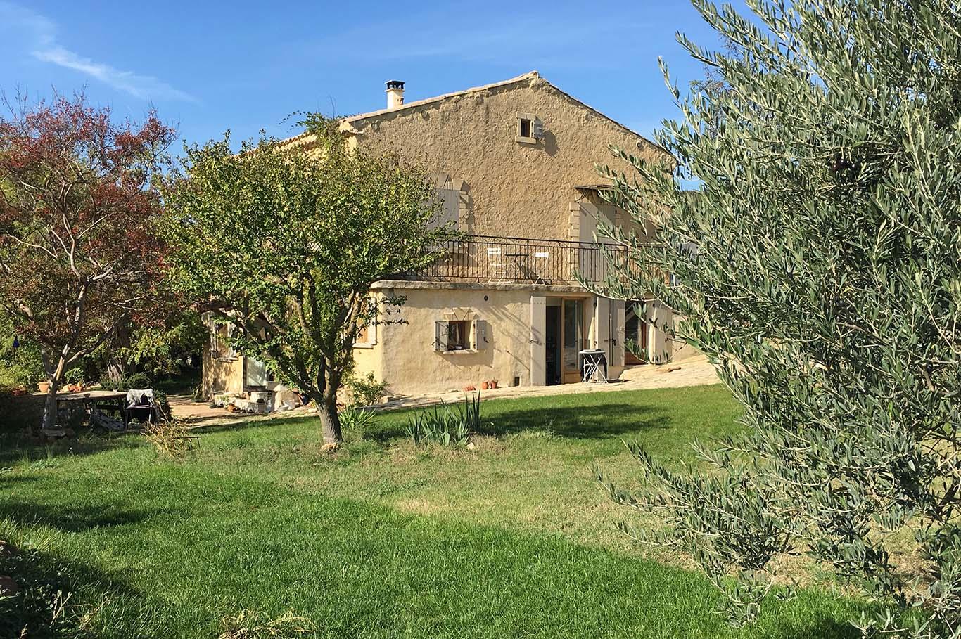 Charmante Ferienwohnung mit privatem Schwimmteich in der Provence - 2
