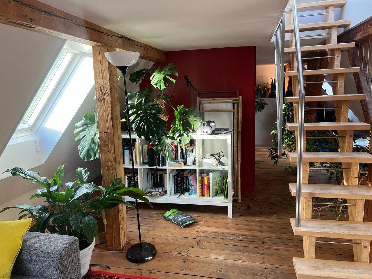 4.5-Zi-Maisonette mit eigener Dachterasse ab 1. August. Nachmieter gesucht. - 1