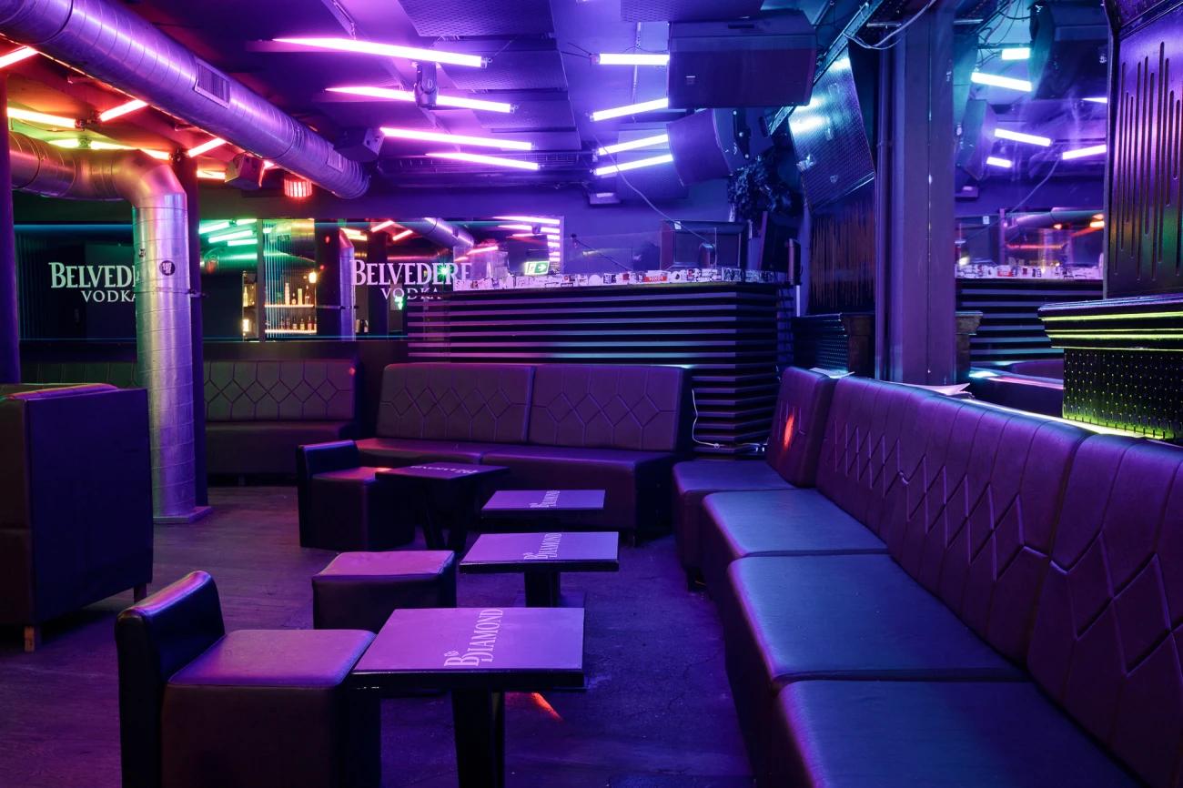 Bist du unsere Verstärkung an der Bar? - 3