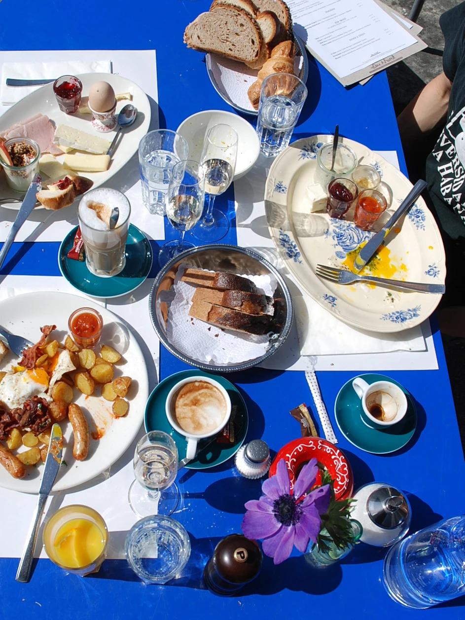 Eine Ode ans späte Frühstück, inklusive einem Glas Schaumwein auf's Haus - 3