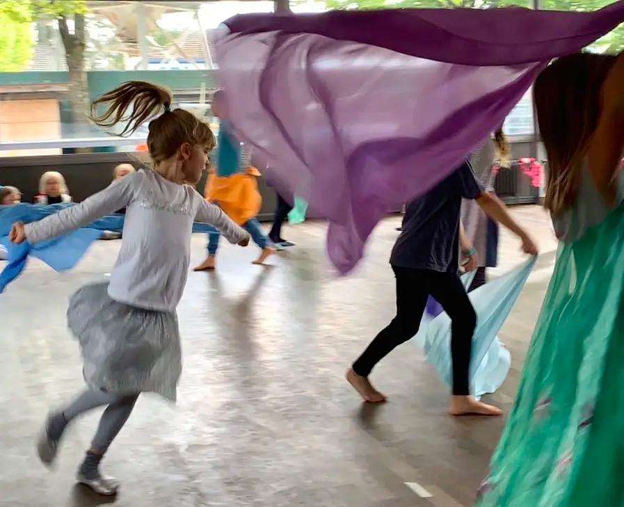 Kreativer Kindertanz - für 4-7 jährige Mädchen und Buben - 2