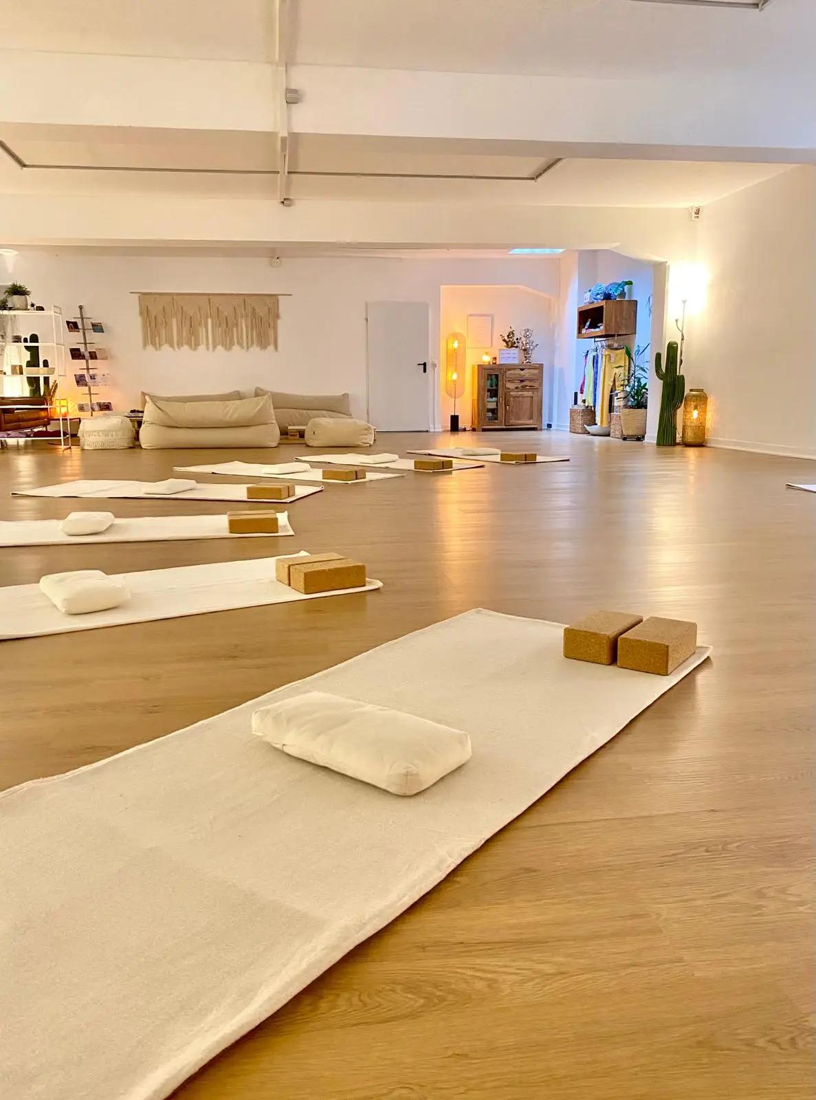 Du suchst einen Ort, um Deine Yoga-, Tanz oder Meditationsklasse anzubieten? - 1