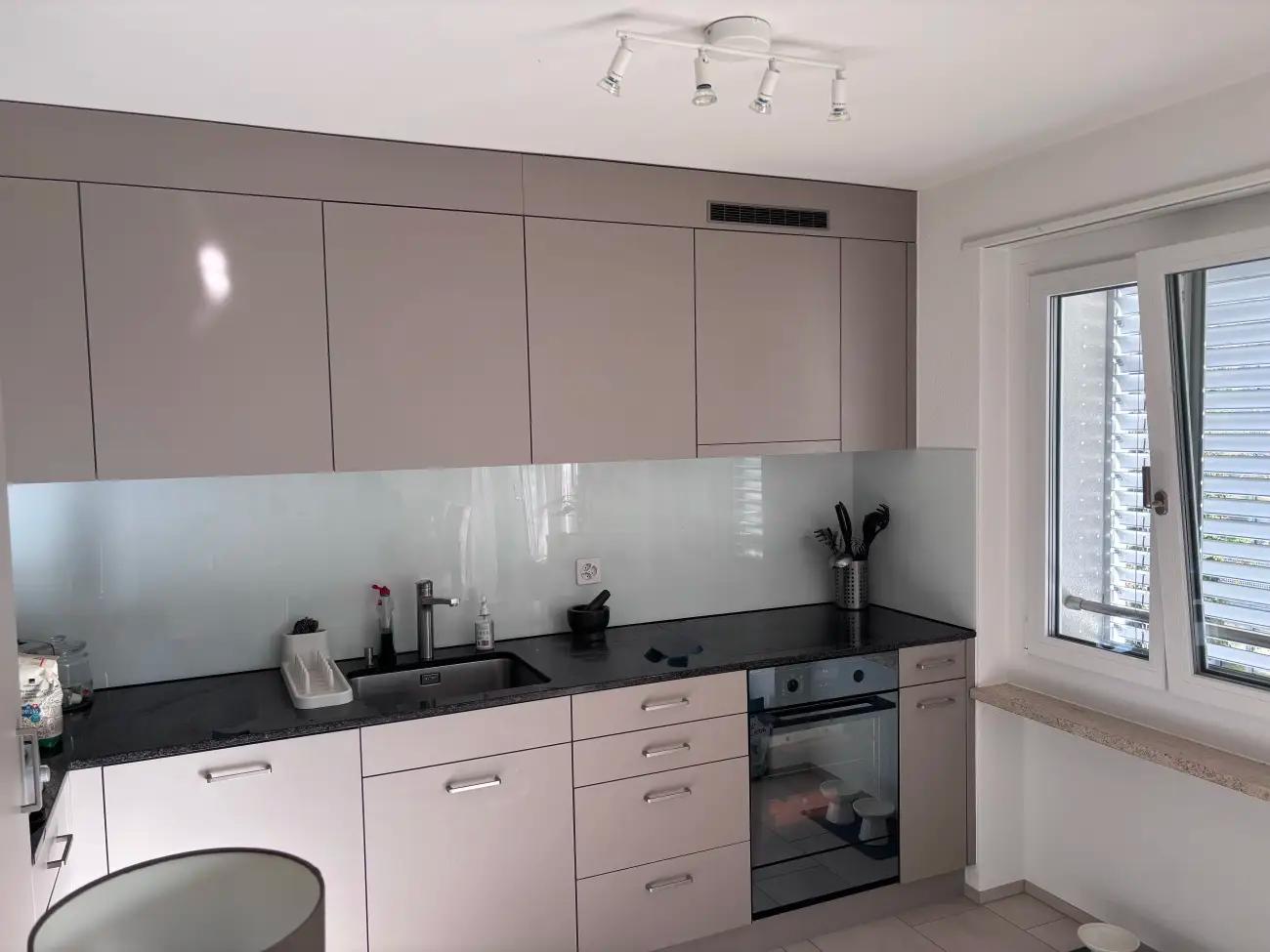 Opfikon: Möblierte 2.5-Zimmer-Wohnung – flexible Mietdauer - 3