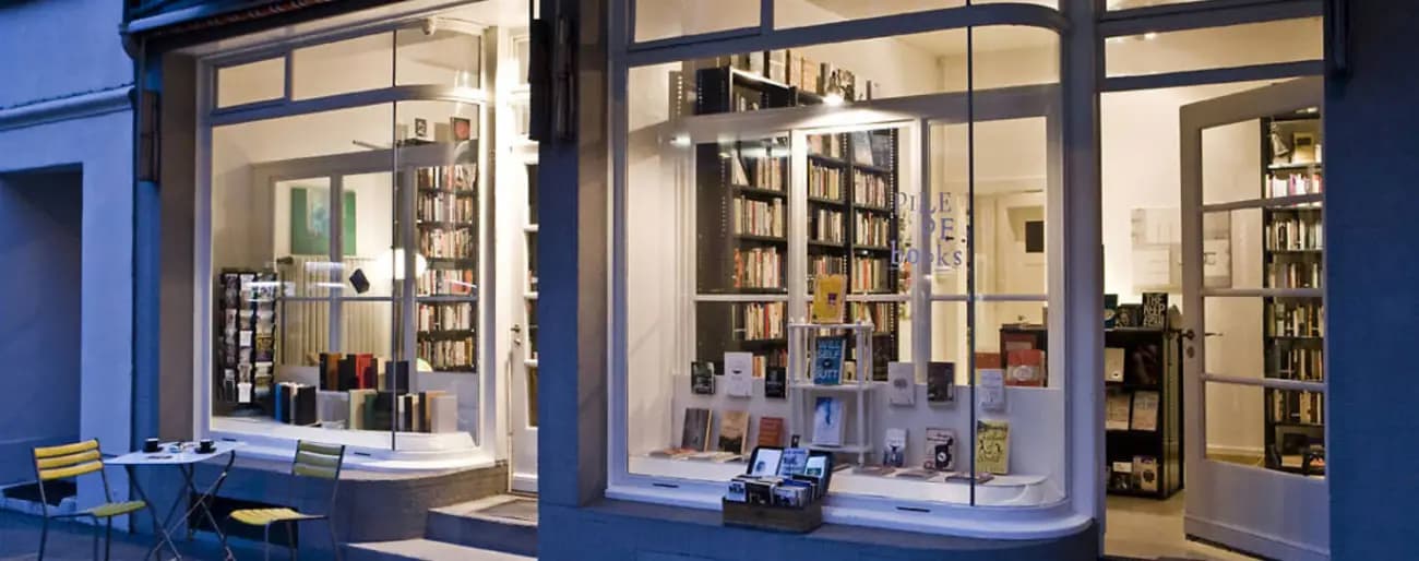 Pile Of Books Hosts An Intimate Night Of Music And Chat.