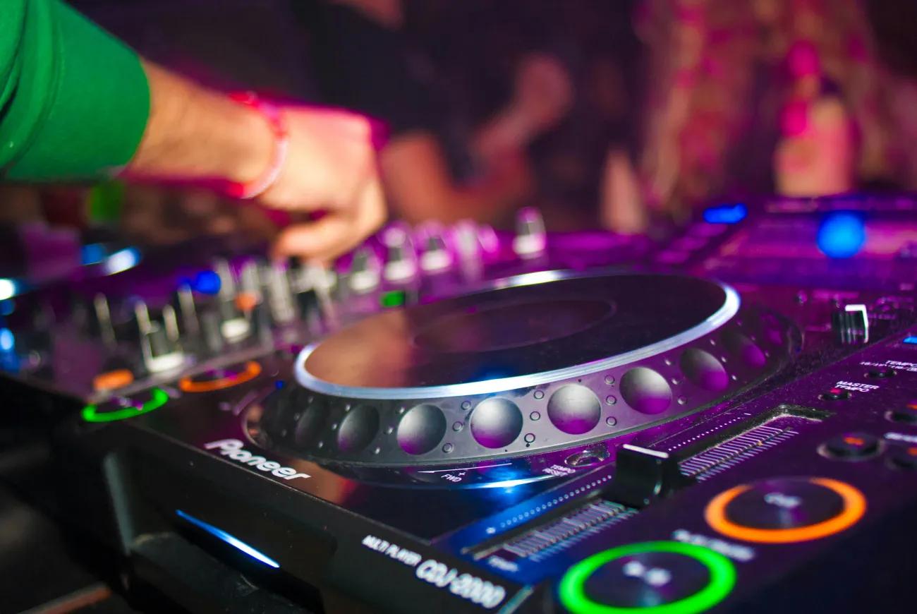 UK DJ James Dexter Entertains At Frieda's Büxe