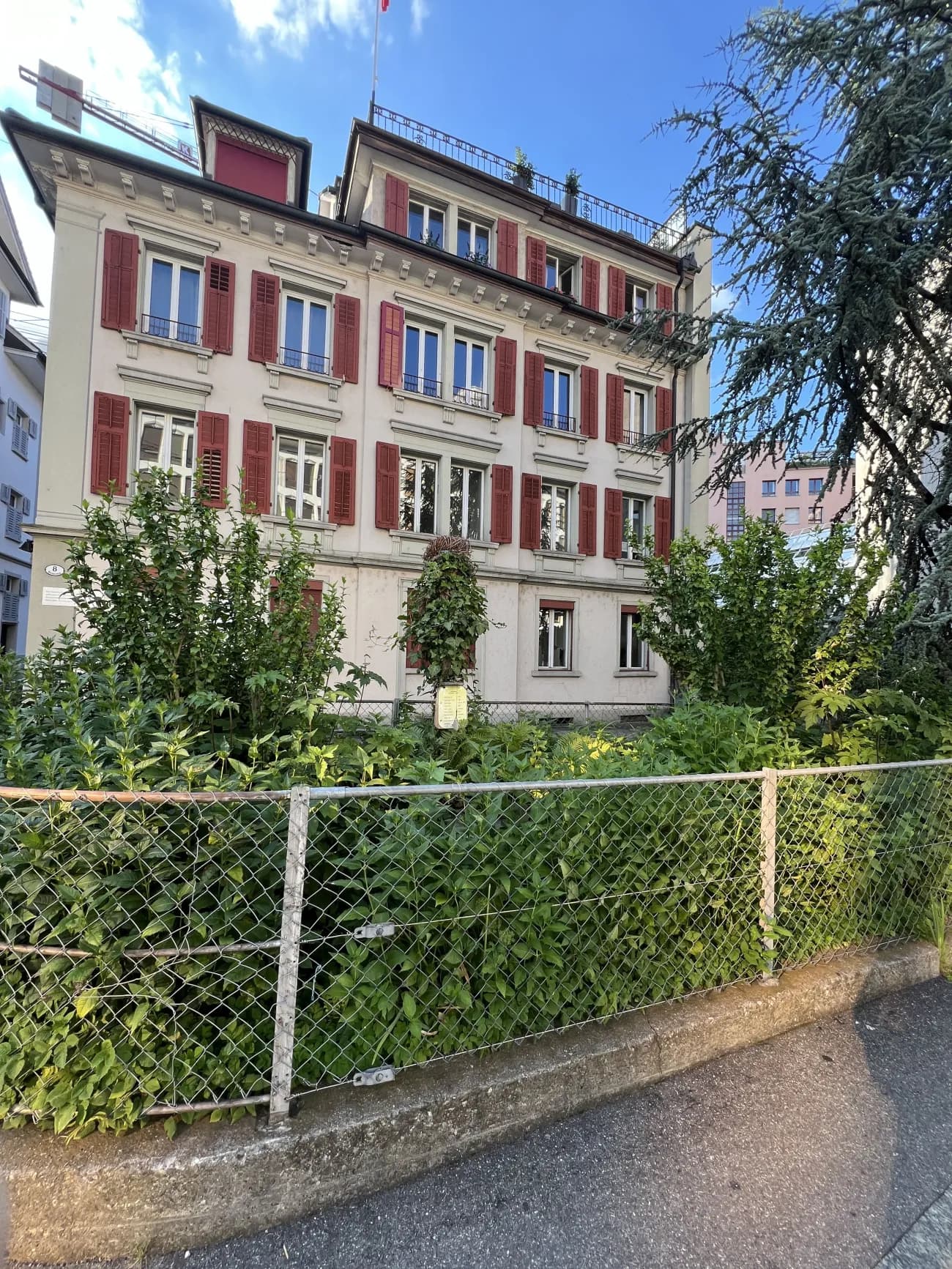 Einzelbüro mit Charme und eigenem Sitzungszimmer im Sharing zu vermieten - 1