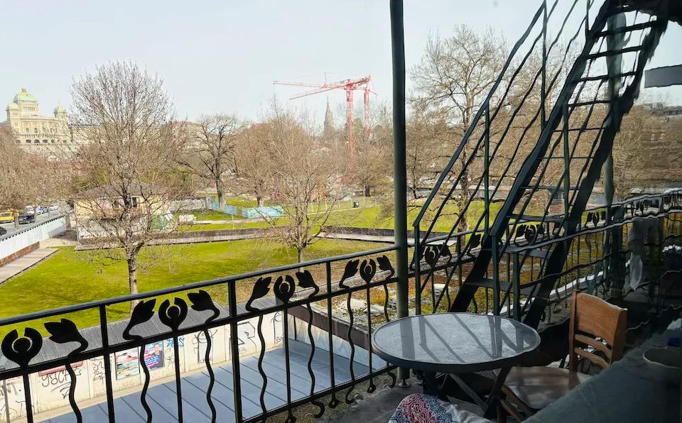 Arbeitsplatz in Kreativ-Atelier - 2