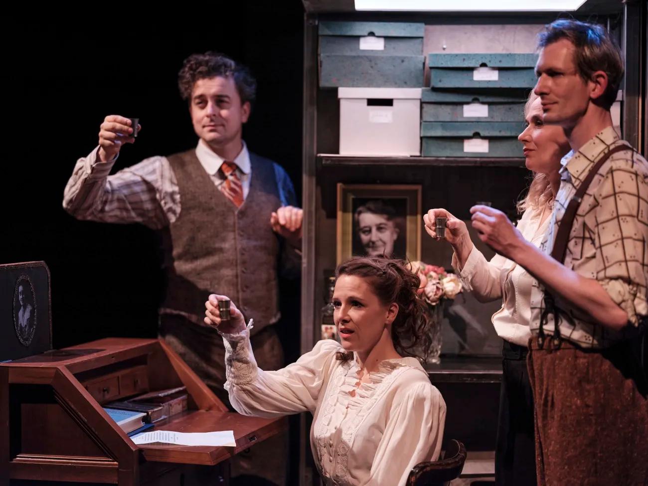 «Bühne frei für Ruth Waldstetter!» – ein theatrales Porträt der Schweizer Autorin - 1