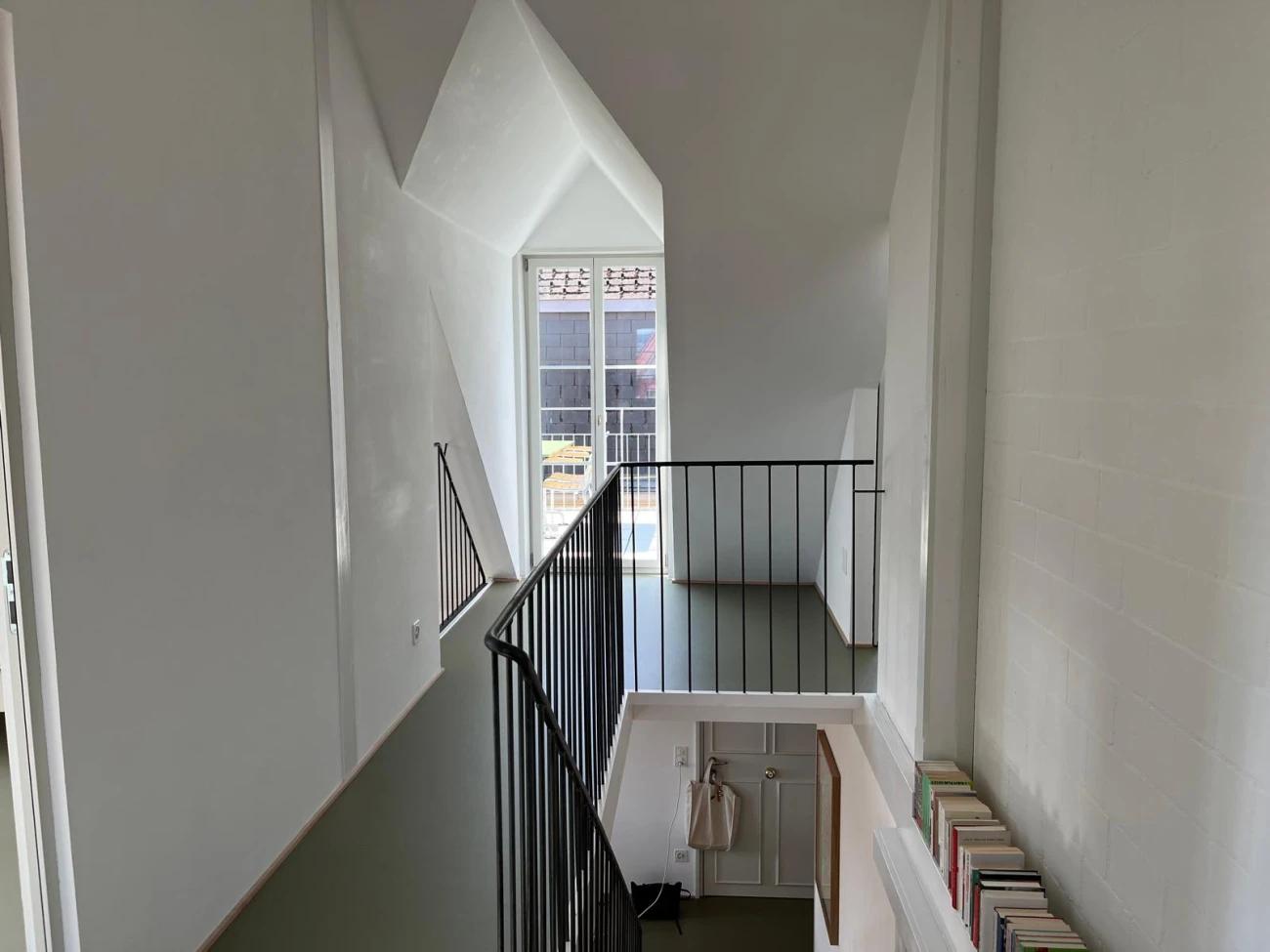 DG-Maisonette im kernsanierten Altbau – Wohnen mit Charakter in Richterswil - 2