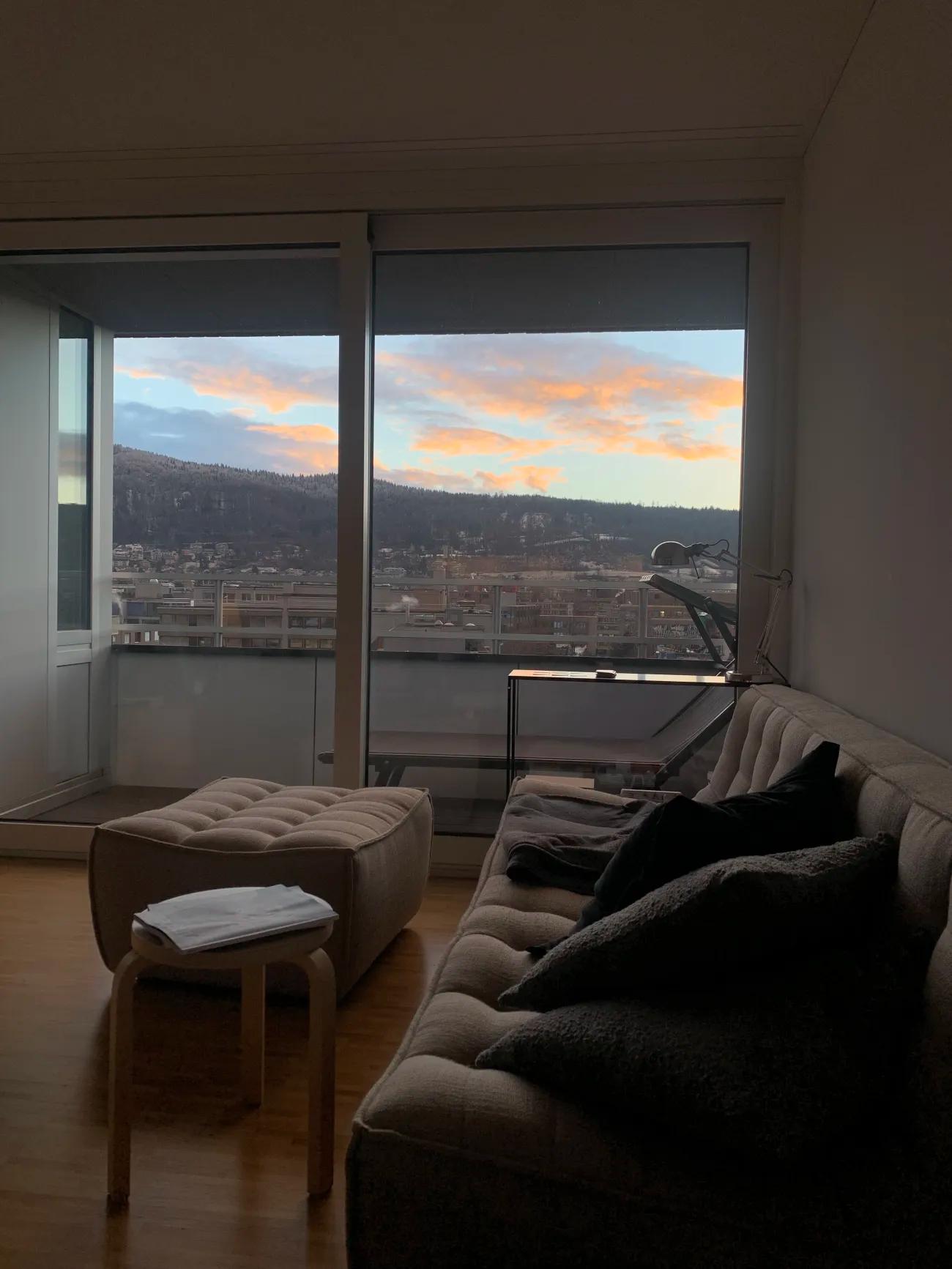 Tausche 2 1/2 Zimmer Wohnung gegen WG Zimmer für 6-9 Monate - 1