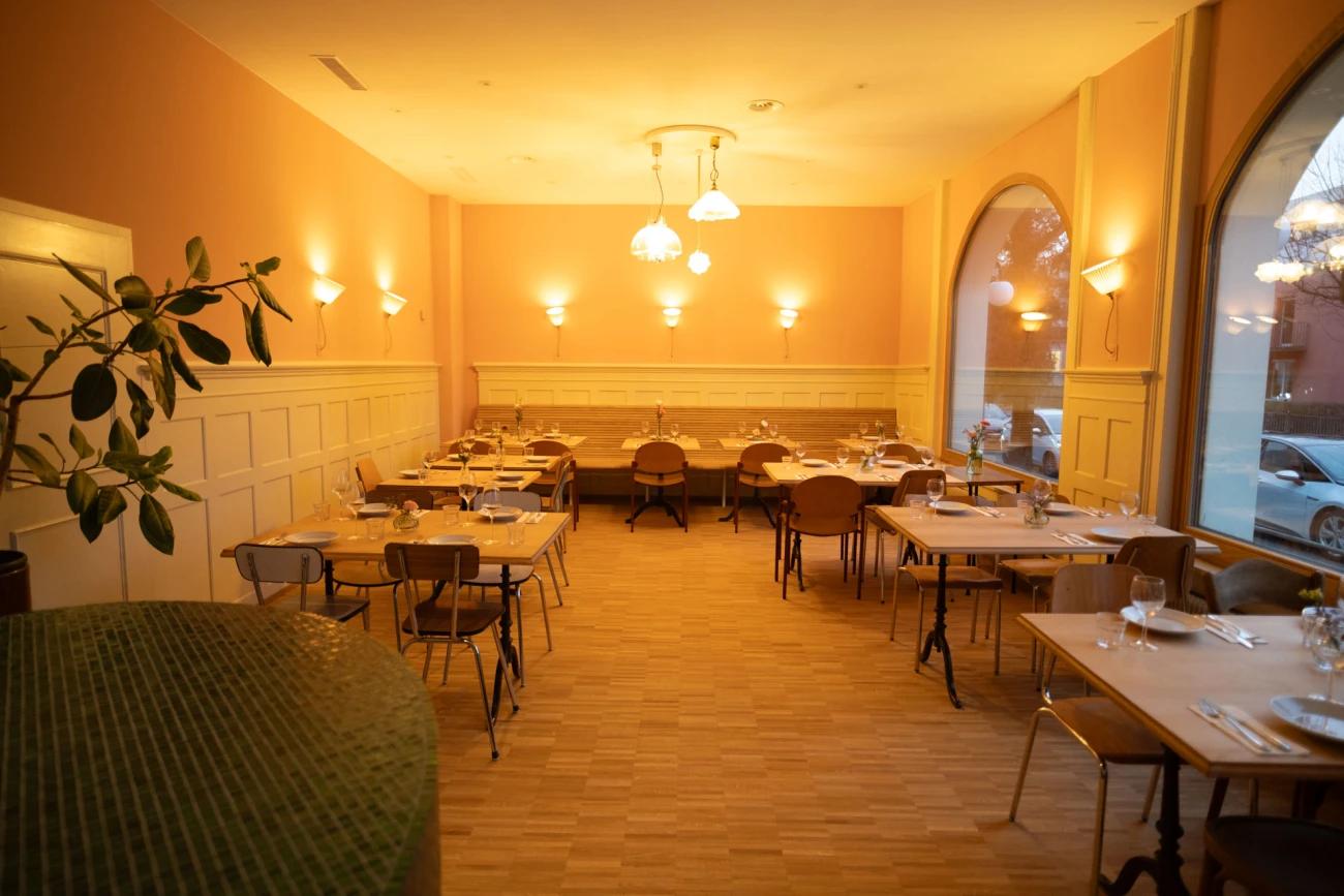 Serviceangestellte 60- 80 % gesucht, Spülerin/Reinigungskraft 60-80% gesucht - 1