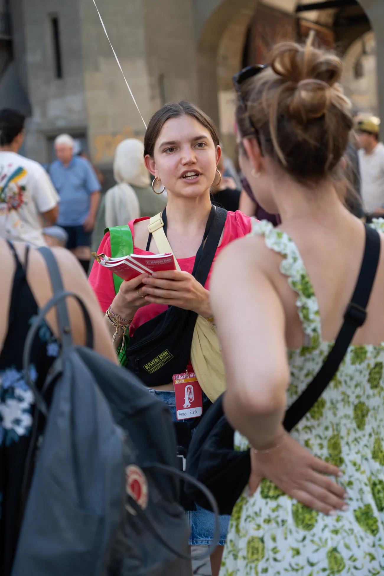 Freiwillige Helfer:innen fürs 23. Buskers Bern gesucht - 1