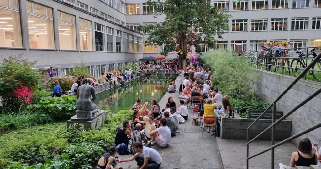 Start II: Kauz Sommerbar
