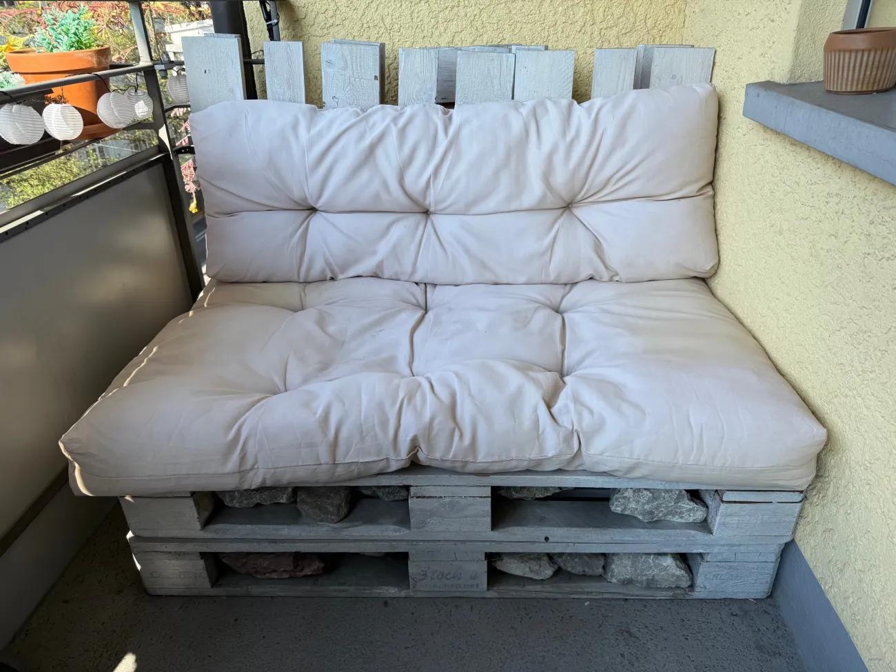 Palettensofa mit Kissen - 2