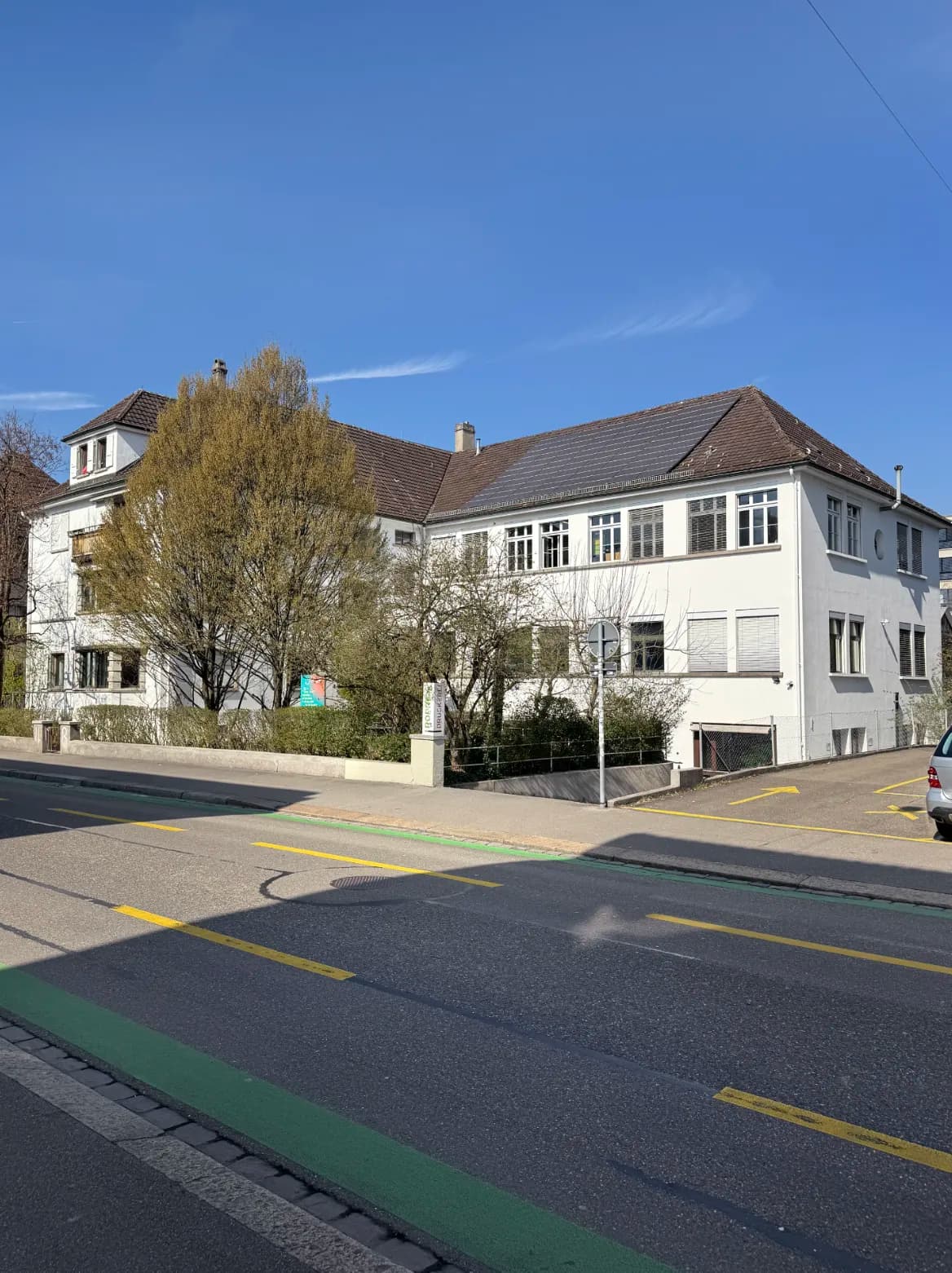 Grosse Gewerbefläche (380 m²) ab Oktober 2026 in Zürich-Altstetten zu vermieten - 1