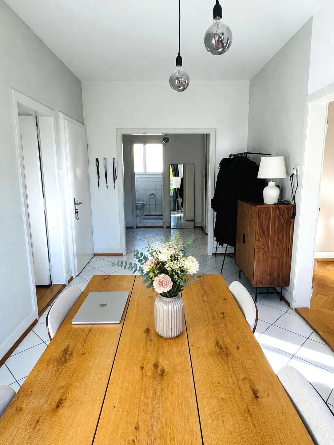 Stilvolle, lichtdurchflutete 3.5-Zimmer-Altbauwohnung mit Balkon & Homeoffice – möbliert (1 Monat) in Bern-Elfenau - 2