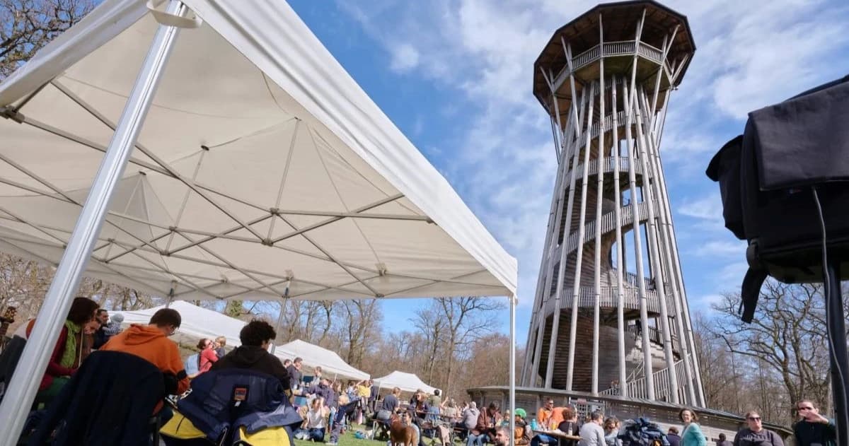 LAUSANNE: Expo et zik en plein air
