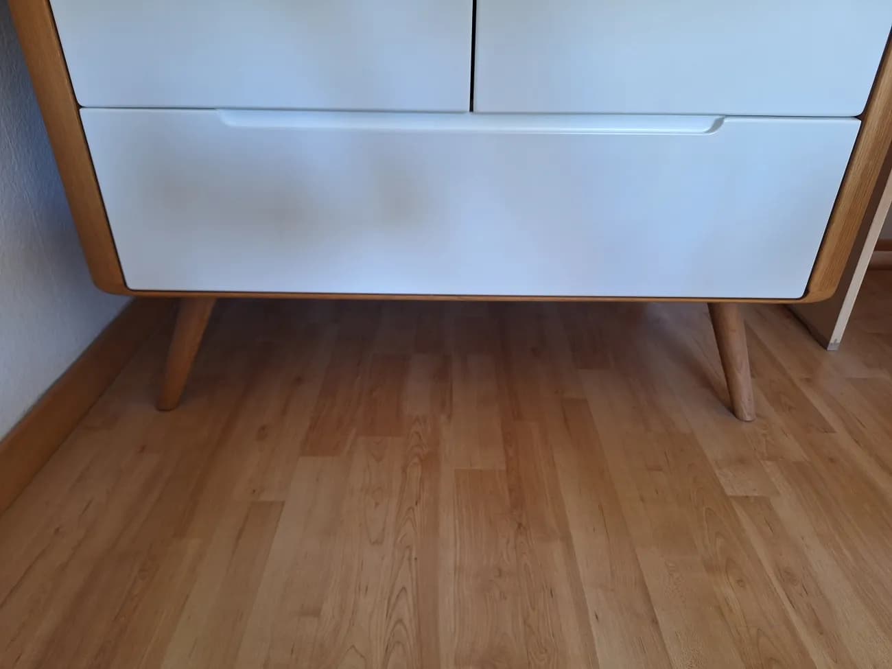 Kleiderschrank - 2