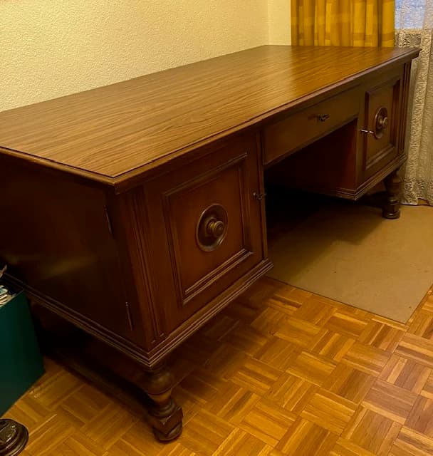 Eleganter Schreibtisch im Barockstil - 2