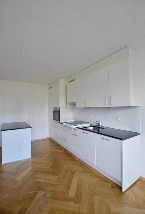 Schöne 4-Zi-Altbauwohnung im Breitsch - 1
