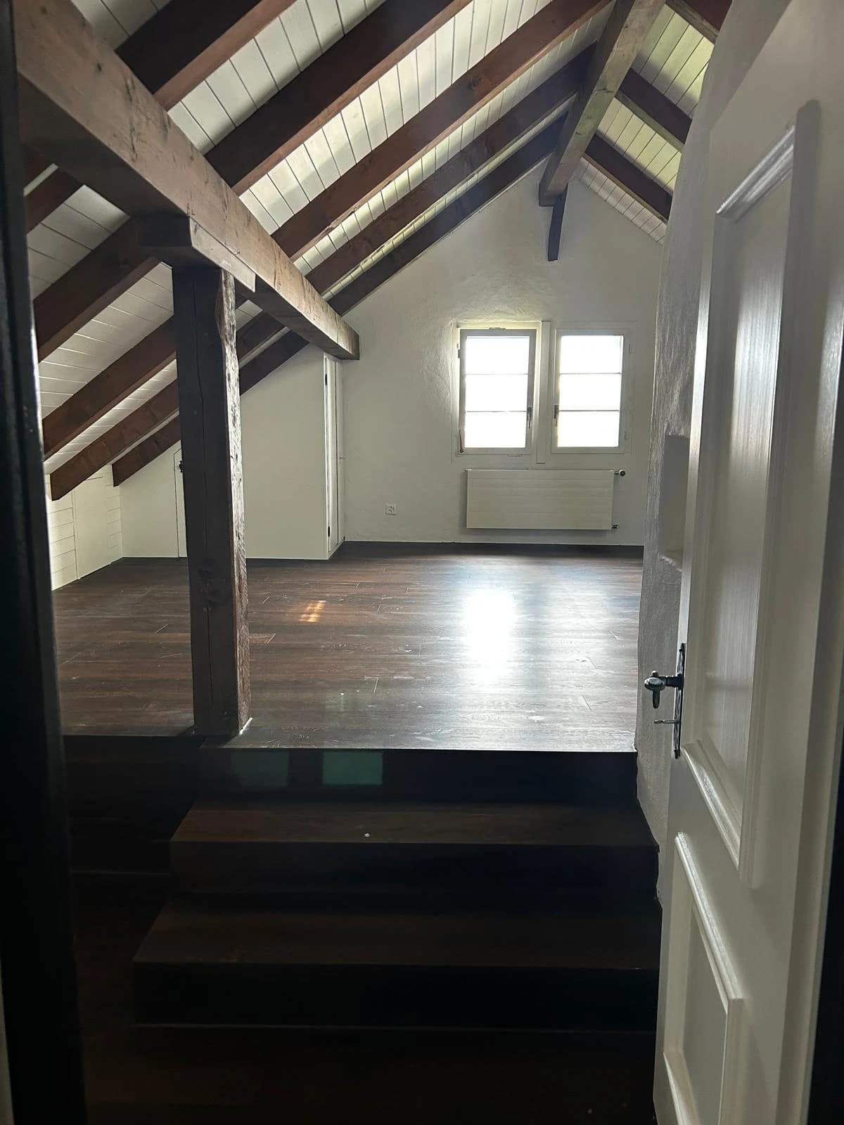 Wohnung oder 2 einzelne WG-Zimmer in Familienhaus - 3