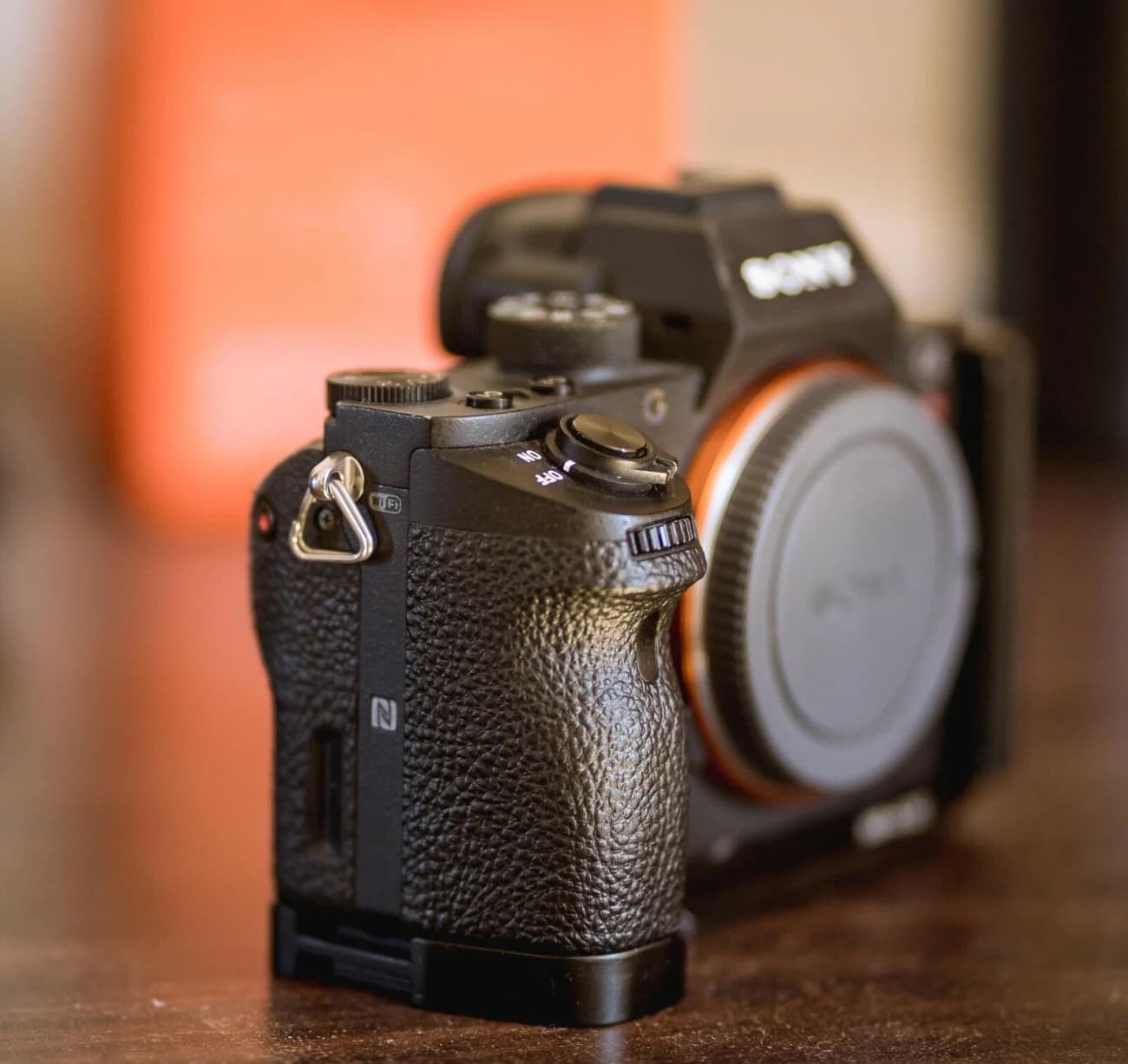 SONY A7R II + 2 Objektive + SONY VG-C2EM Batteriegriff + 8 NP-FW50 Akkus - 3