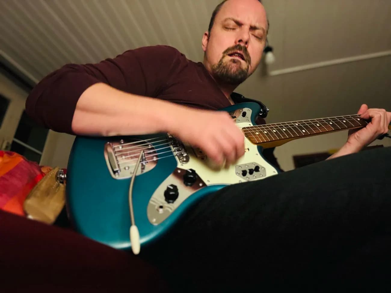 Gitarrist sucht Band oder gründet mit euch eine - 1