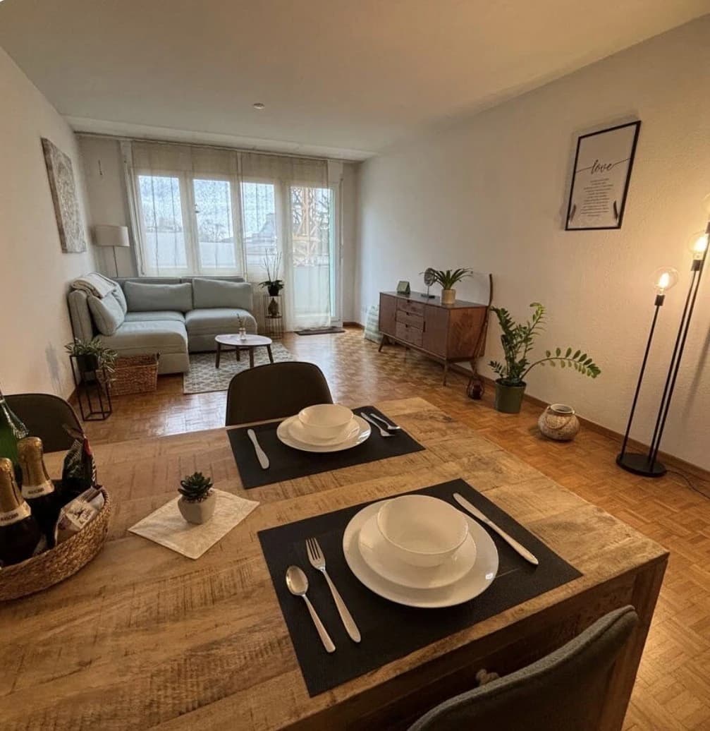 Ruhige, zentral gelegene 2-Zimmer-WG in Zürich ab 01.01.2027 für ca. 12 Monate - 1