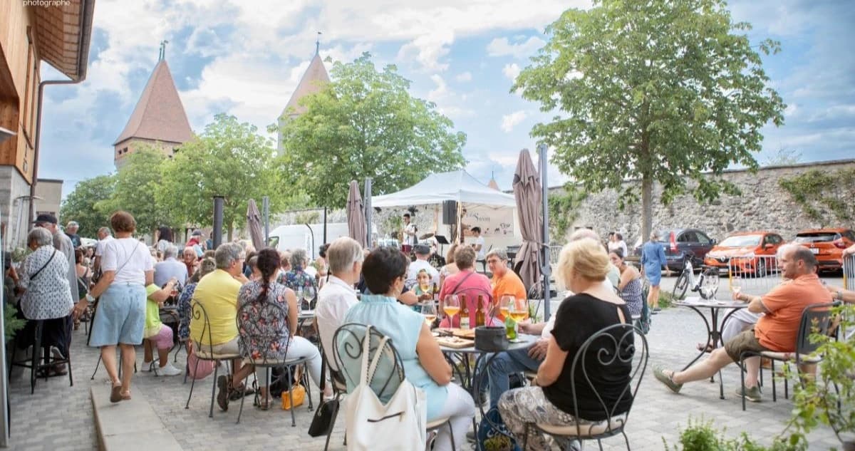ESTAVAYER-LE-LAC: Jazz en terrasse