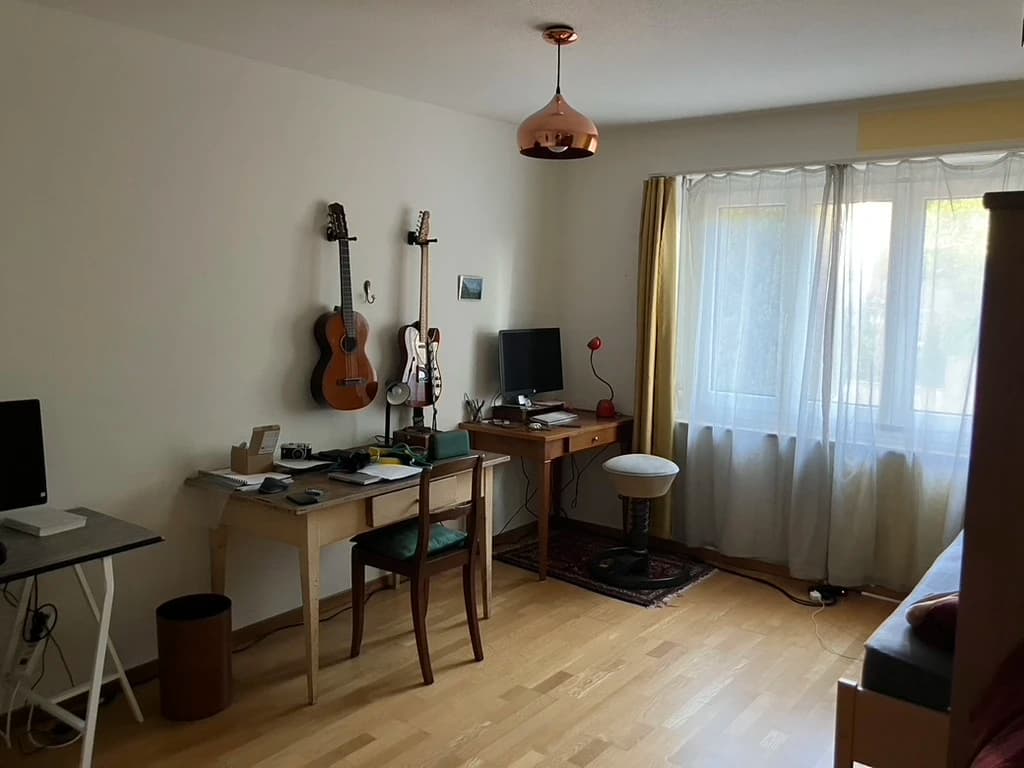 Zentral gelegene und gemütliche 3.5-Zimmerwohnung zur Untermiete (April - September 2027) inkl. Privatsitzplatz - 2