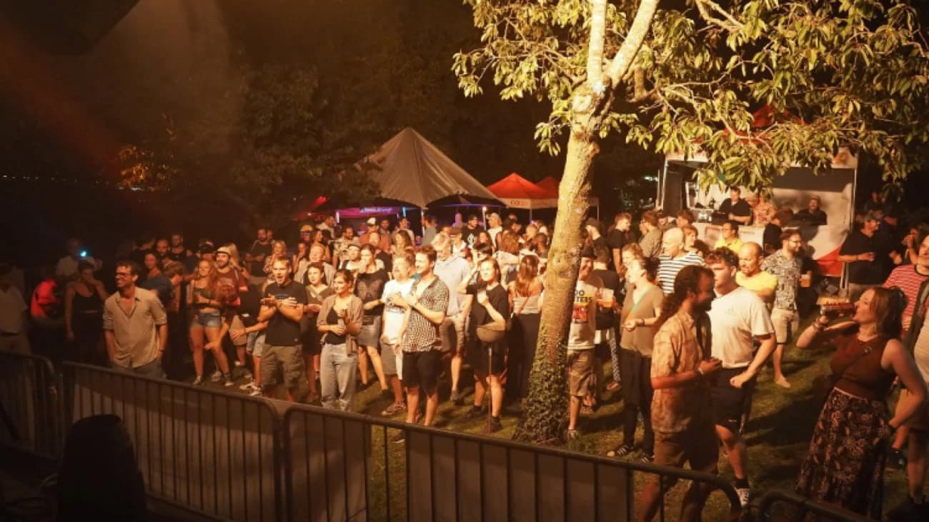 Zwischen Obstbäumen tanzen: Oben Toben Festival