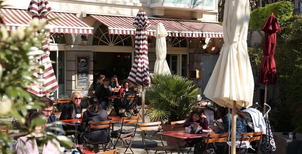 Rediscovered: Café des Amis