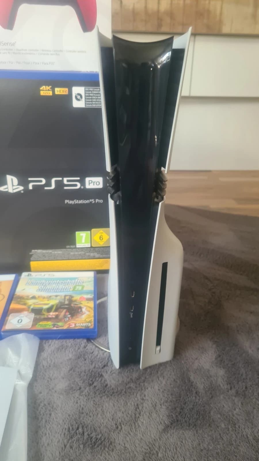 PlayStation 5 Pro 2 TB mit Blu-ray-Laufwerk - 3