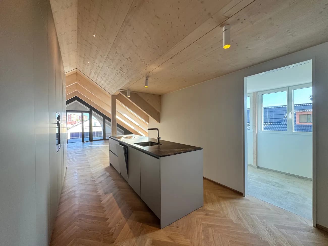 Hochwertige 2,5-Zimmer-Dachwohnung in Muttenz - 1