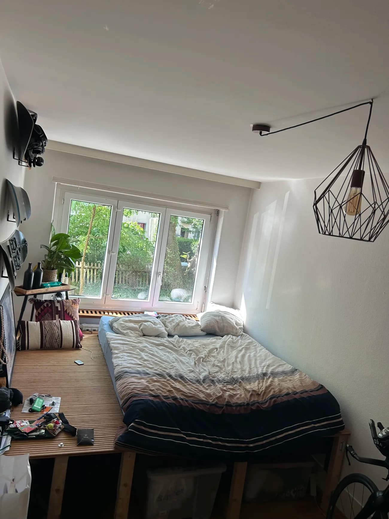 Möbliertes 18m² Zimmer im Kreis 2 / Nähe Bahnhof Enge – Zwischenmiete - 1