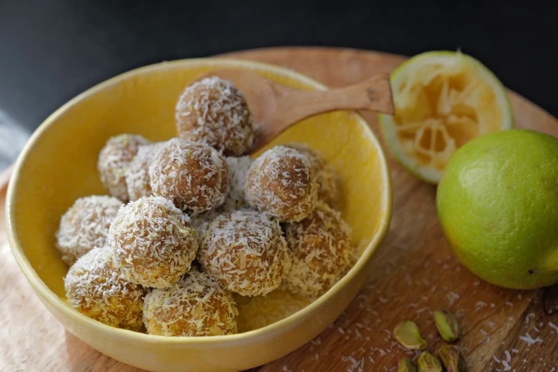 Zitronen-Laddu - Ayurveda Snack vom Feinsten!
